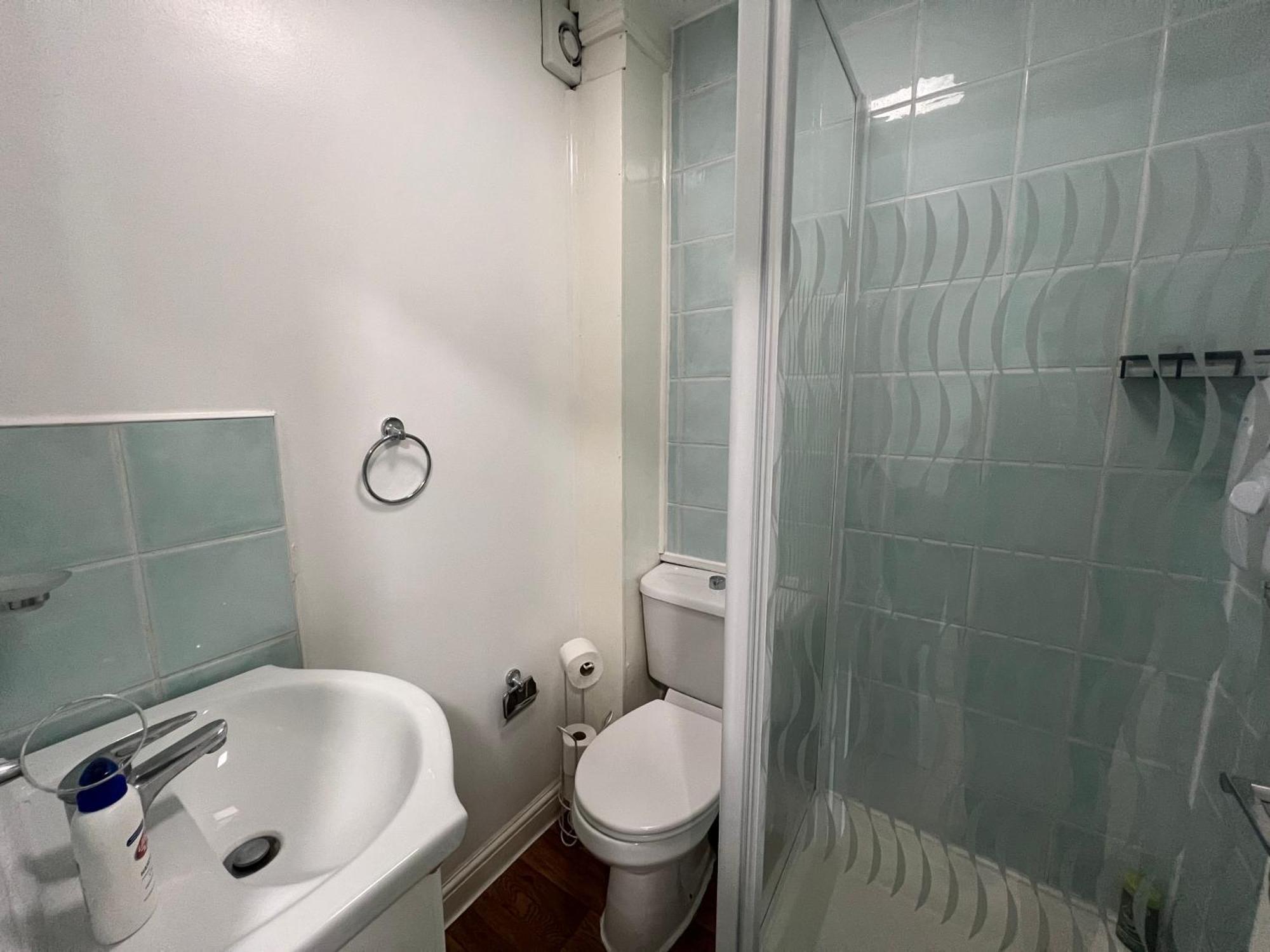 Comfy 2 Bedroom Apartments - Finchley Road, London Bagian luar foto