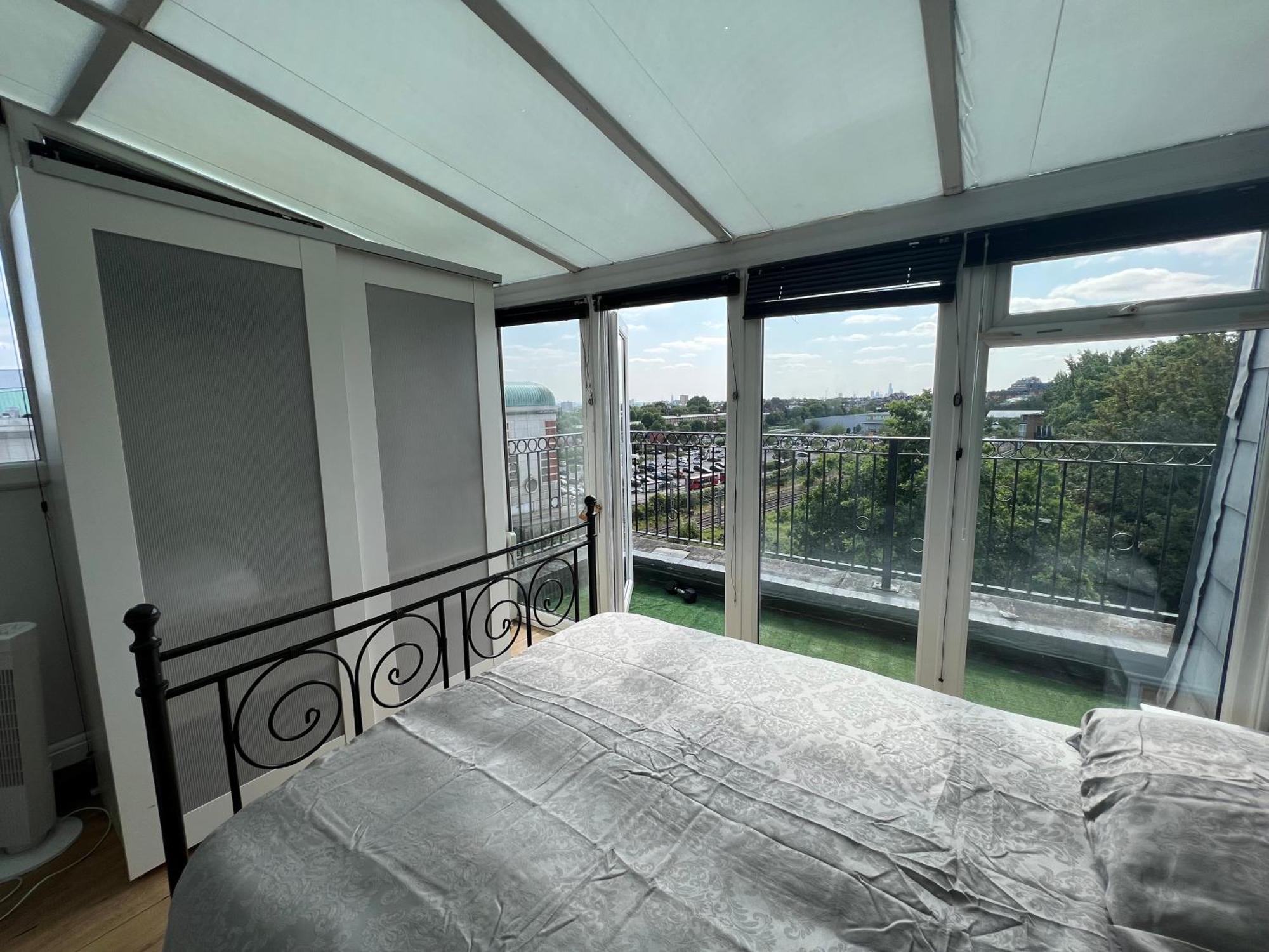 Comfy 2 Bedroom Apartments - Finchley Road, London Bagian luar foto